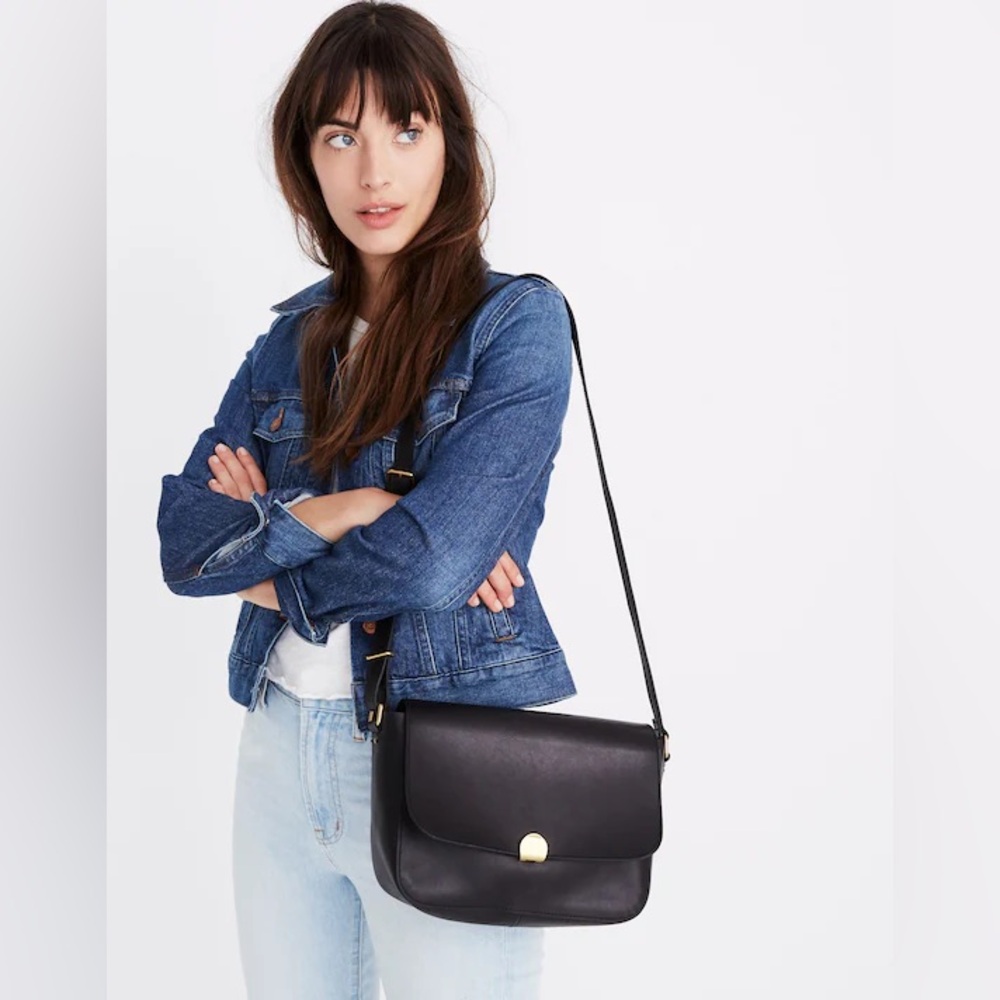 Madewell The Abroad Shoulder Bag in True Black